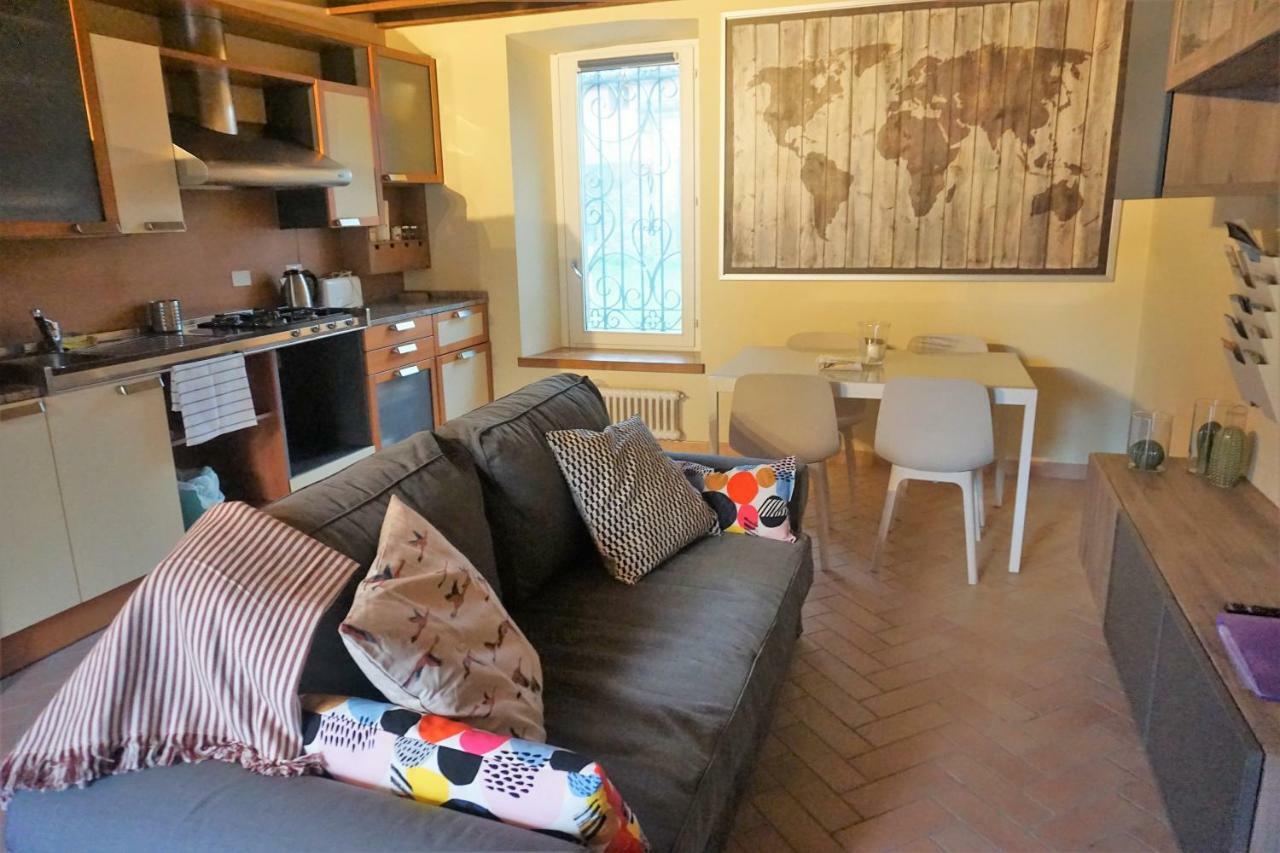 La Casa Di Edone Apartment Monzambano Bagian luar foto