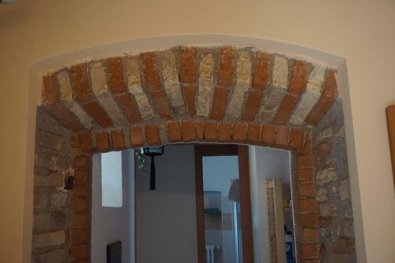 La Casa Di Edone Apartment Monzambano Bagian luar foto