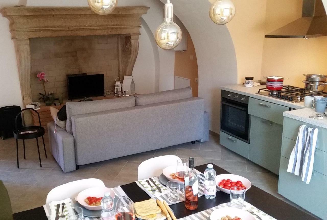 La Casa Di Edone Apartment Monzambano Bagian luar foto