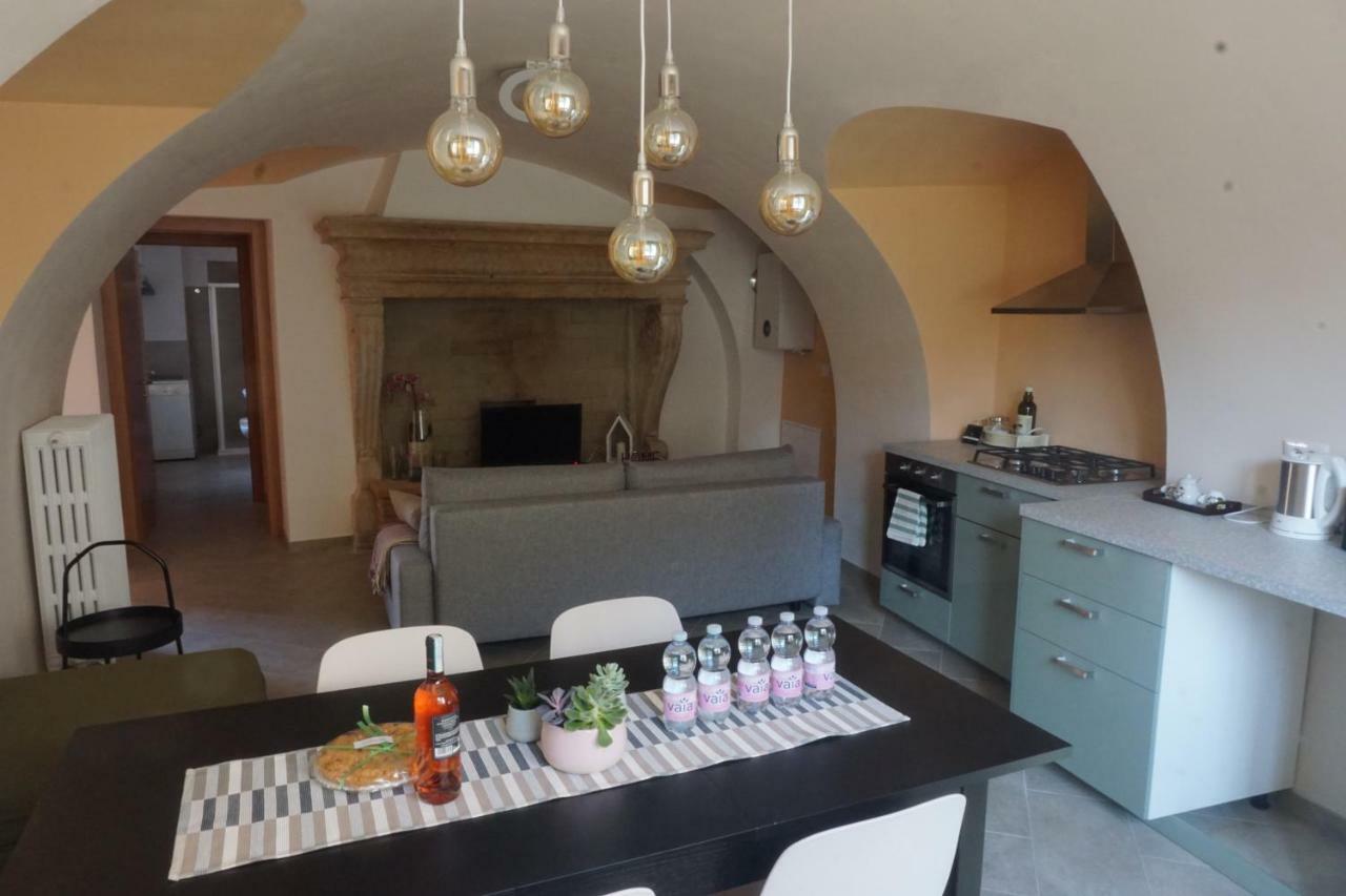 La Casa Di Edone Apartment Monzambano Bagian luar foto