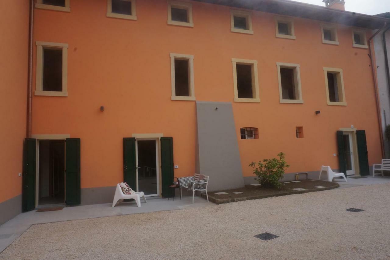 La Casa Di Edone Apartment Monzambano Bagian luar foto